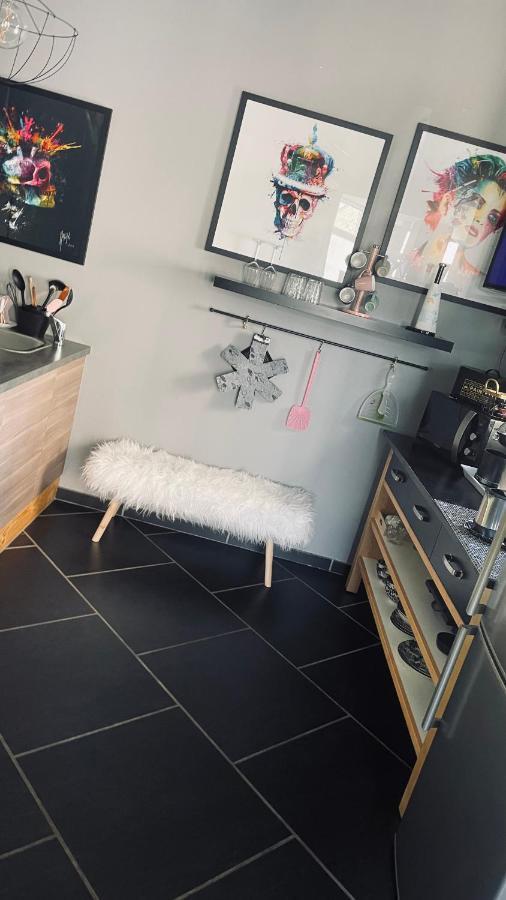 Loft D Isa Avec Wifi Netflix Apartment Gesves Luaran gambar