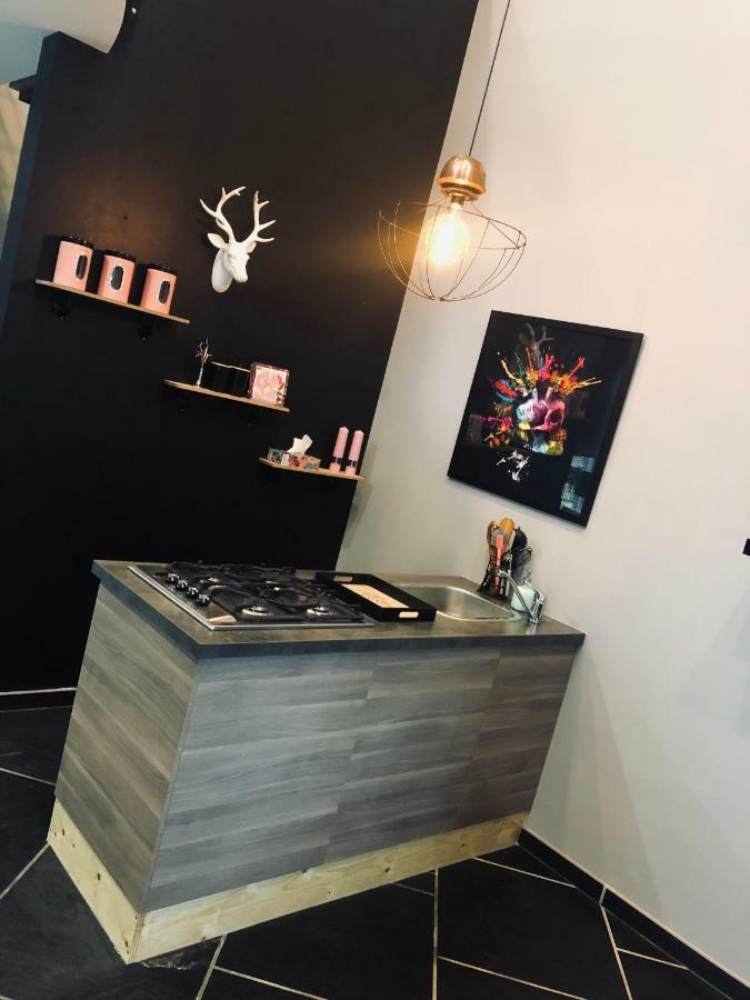 Loft D Isa Avec Wifi Netflix Apartment Gesves Luaran gambar