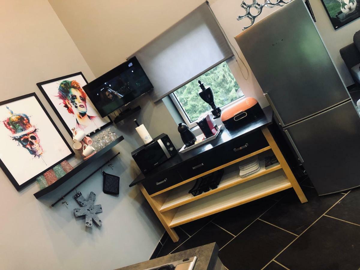 Loft D Isa Avec Wifi Netflix Apartment Gesves Luaran gambar